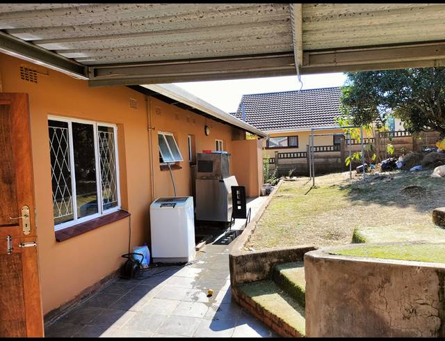 3 BEDROOM FREESTANDING FOR SALE IN BISLEY